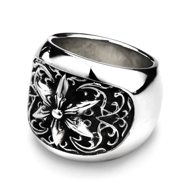 Chrome Heartsレプリカ クロムハーツ リング クラシックオーバルスターリング 指輪 Chrome Hearts